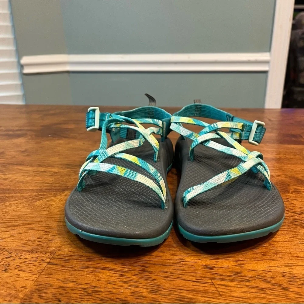 Chaco kids teal lime green white gray sandals size 6